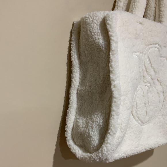 Fuzzy Sherpa bag - Picture 3 of 11